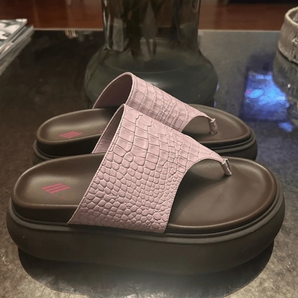 Stylish Women's Platform Sandals in Purple